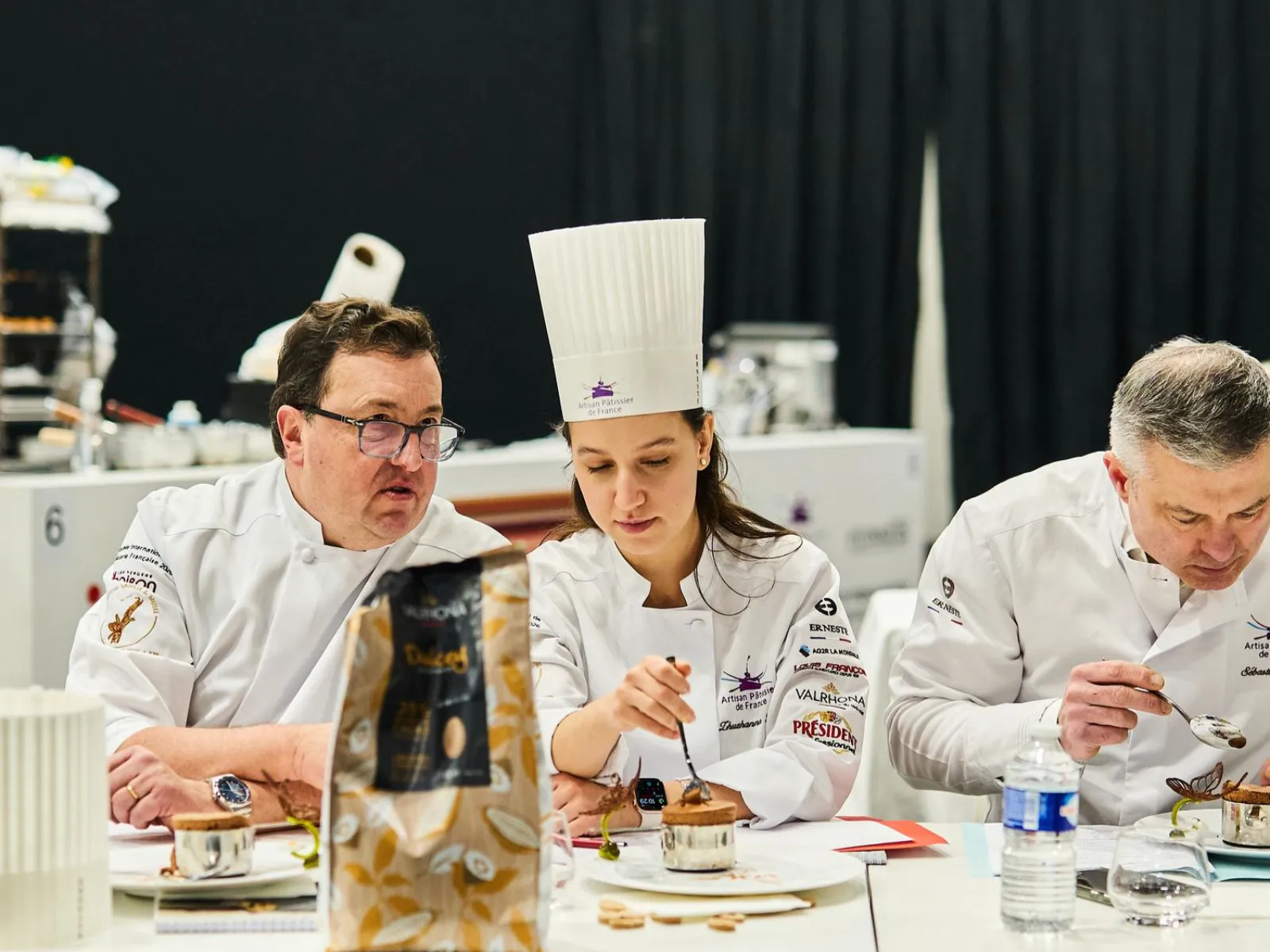 Кондитер <span class="text-transform-none">SHOco. </span>увійшла до п’ятірки найкращих на конкурсі у Парижі