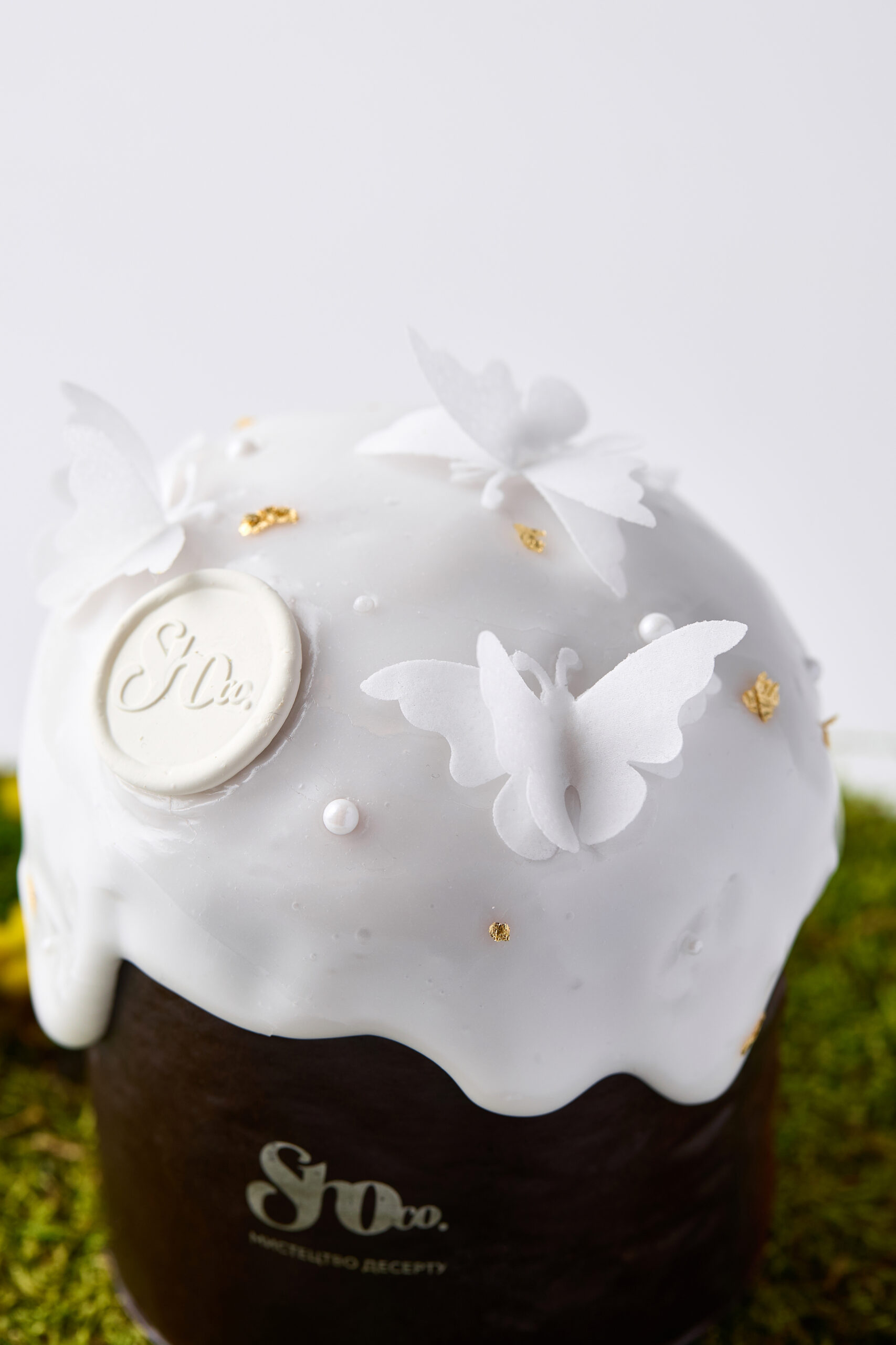 Великодня паска з індивідуальним декором