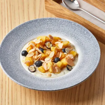 Вівсяна каша з карамелізованими яблуками - Звичайне