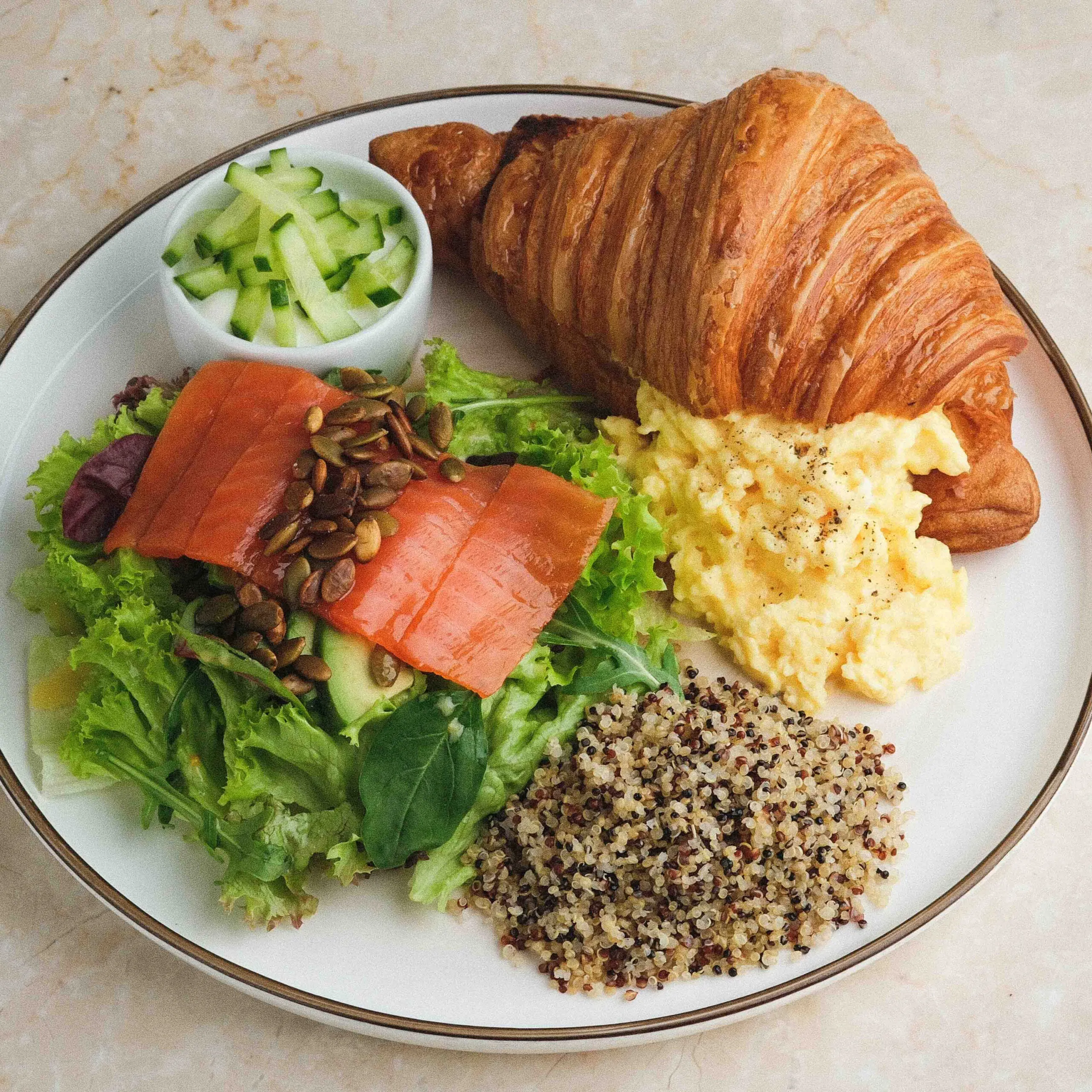 Скрембл в круасані