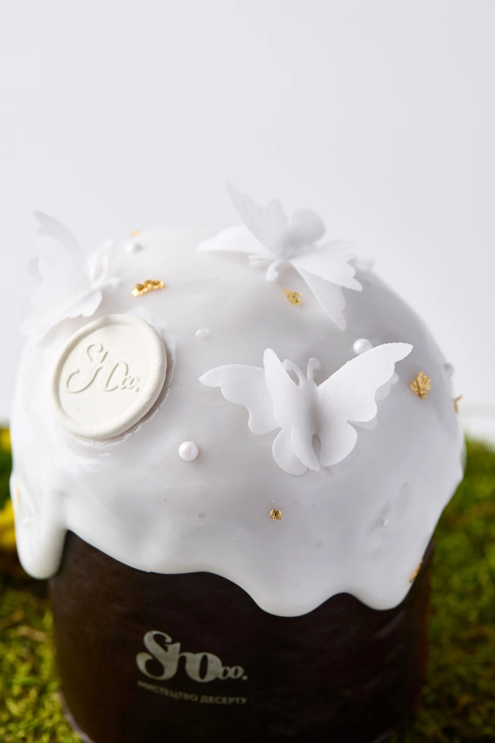 Великодня паска з індивідуальним декором